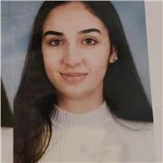 Profesora particular que imparte clases a niños de todas las edades